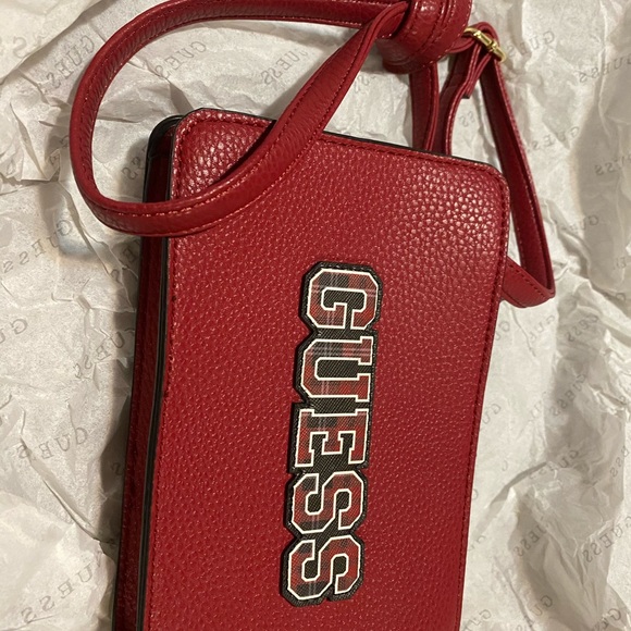 Guess sling for girls - Picture 2 of 3